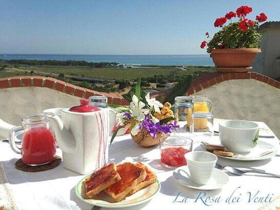 La Rosa Dei Venti Bed and Breakfast La Caletta Exteriör bild